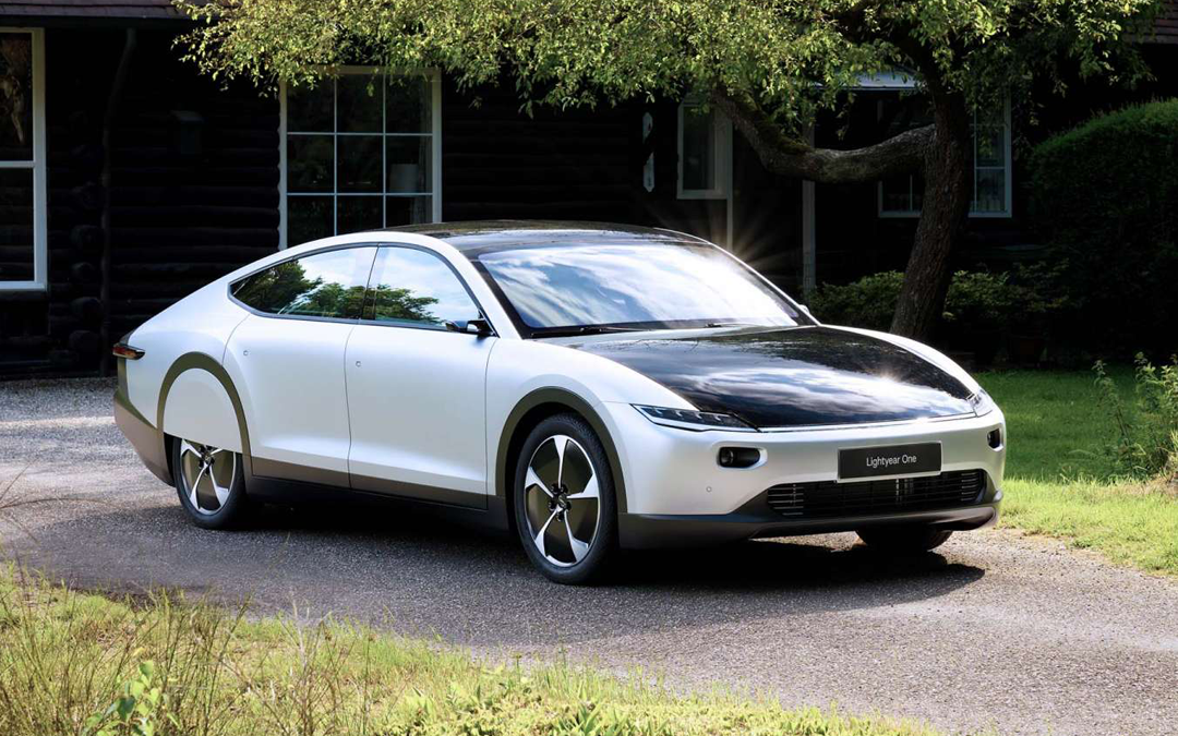 Lightyear One : la voiture électrique qui se recharge au solaire